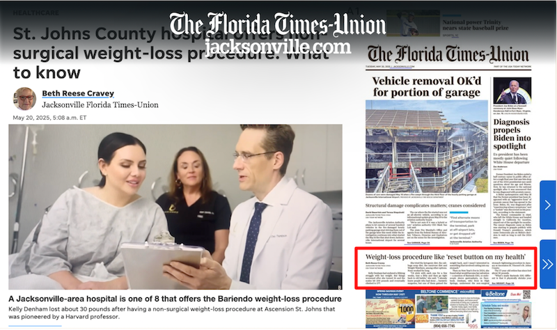Clínicos de Bariendo con uniformes corporativos sentados en un sofá frente a una pared revestida de madera.